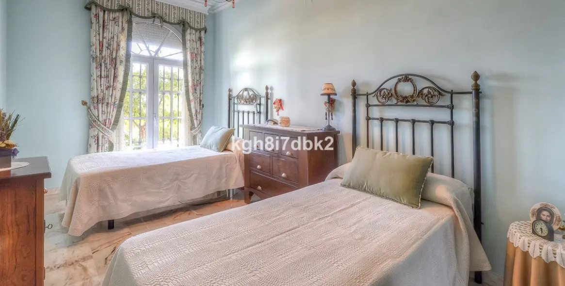 Продажа  отдельно стоящей виллы в Benalmadena 21