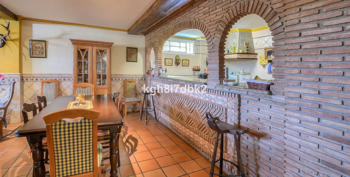 Продажа  отдельно стоящей виллы в Benalmadena 33