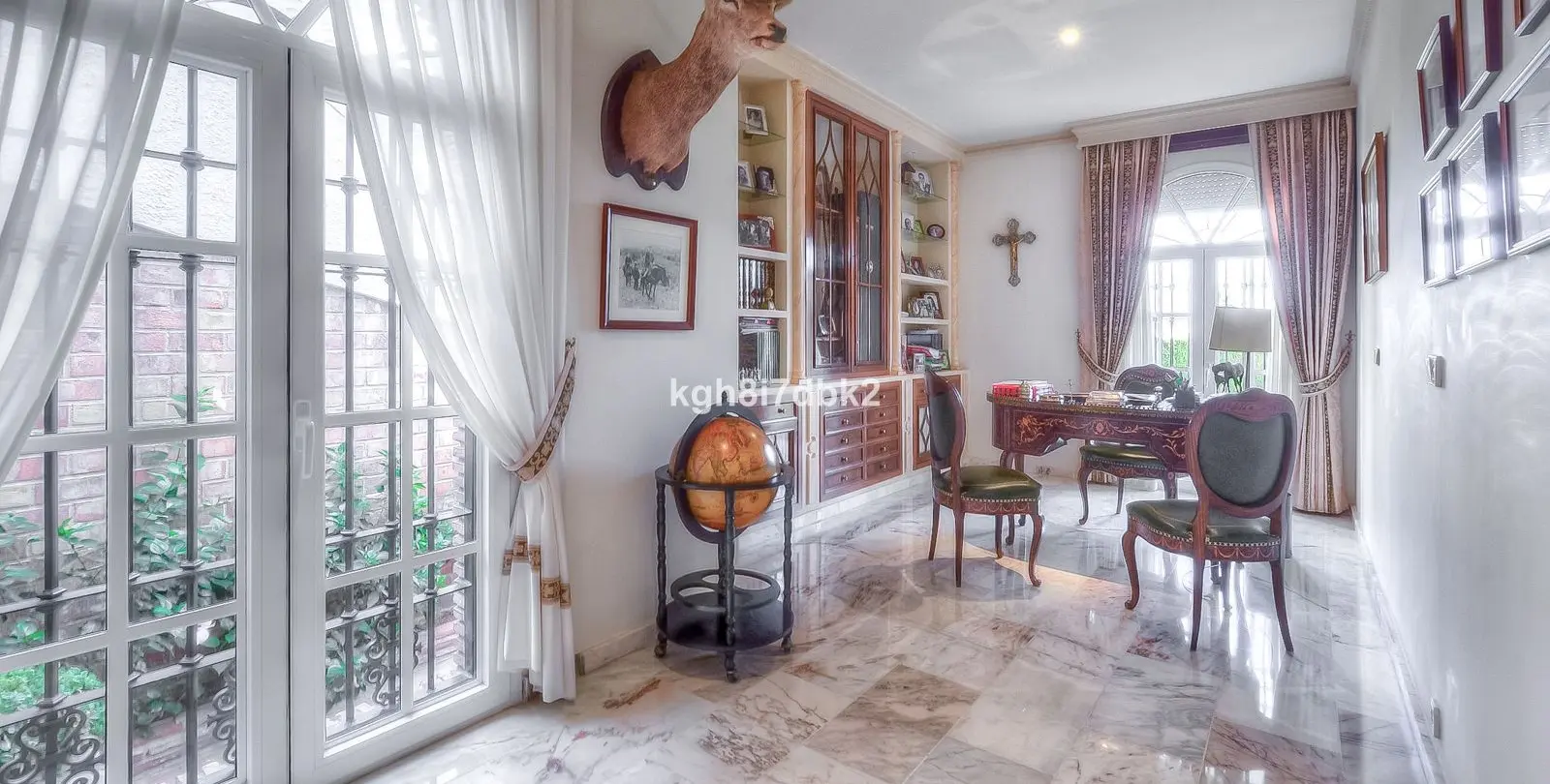 Sale of detached villa in Benalmadena 12