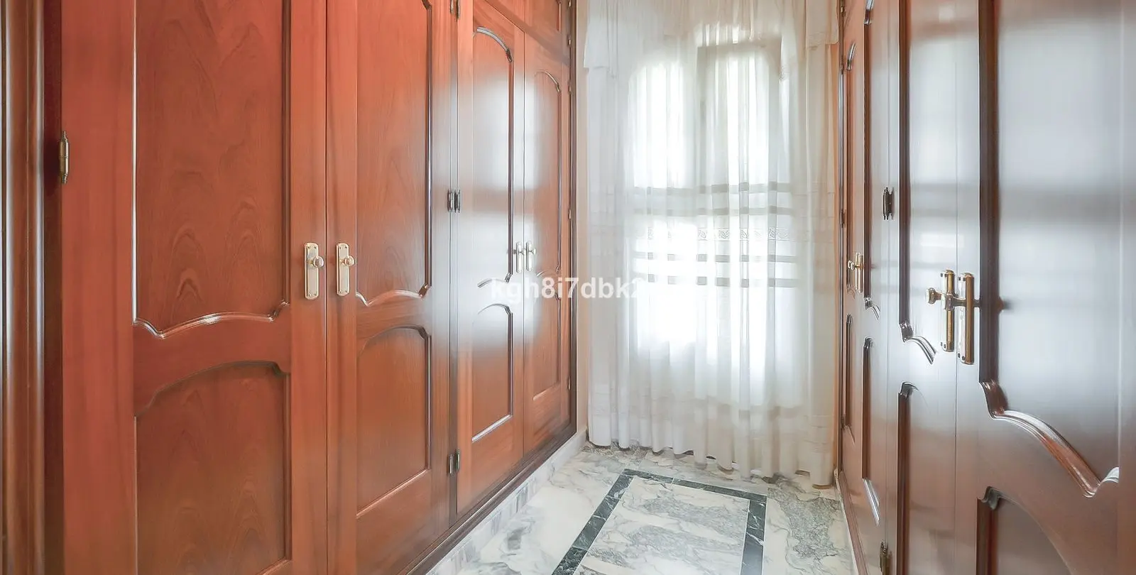 Sale of detached villa in Benalmadena 30