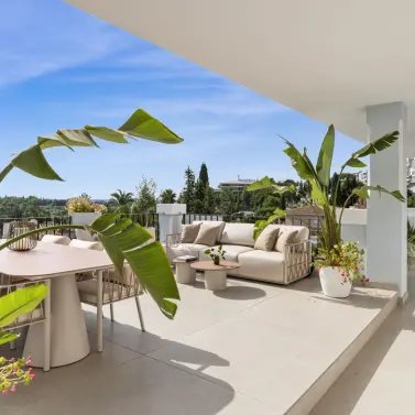 Venta de ático dúplex en Nueva Andalucía