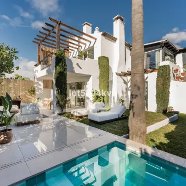 Venta de casa pareada en The Golden Mile