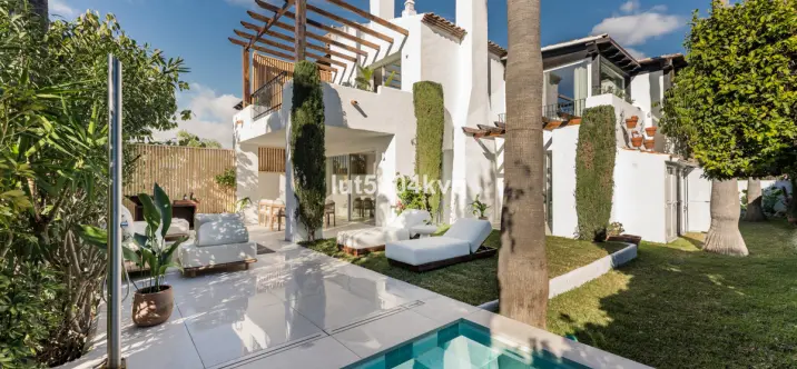 Venta de casa pareada en The Golden Mile 0