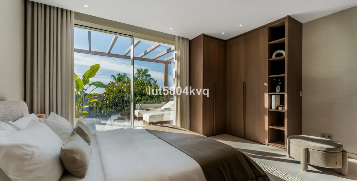 Venta de casa pareada en The Golden Mile 14