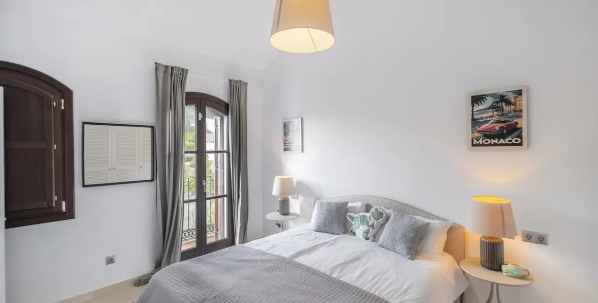 Venta de villa independiente en El Madroñal 17