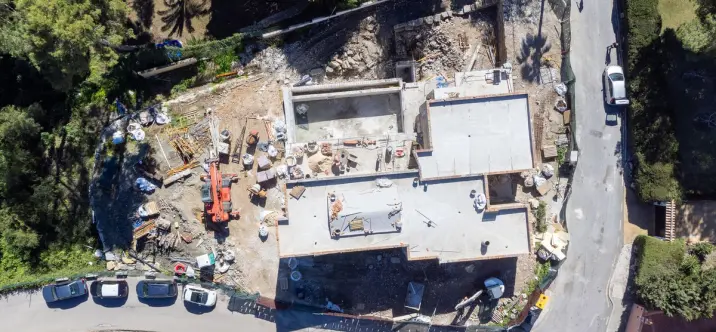 Sale of detached villa in El Paraiso 3