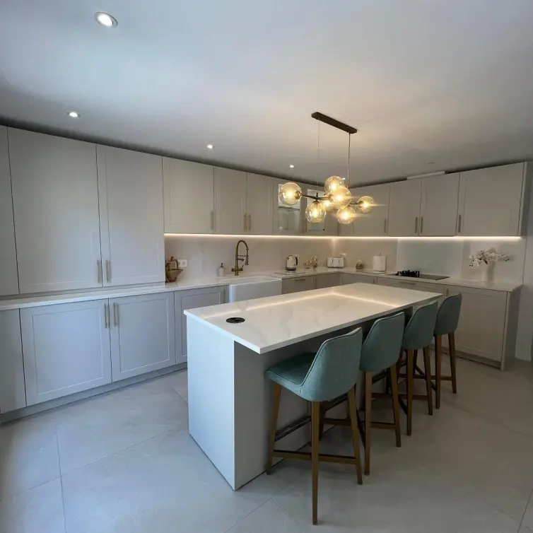 Short-term rent of detached villa in El Paraiso
