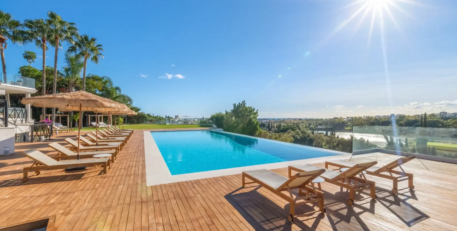 Short-term rent of detached villa in Benahavís 38