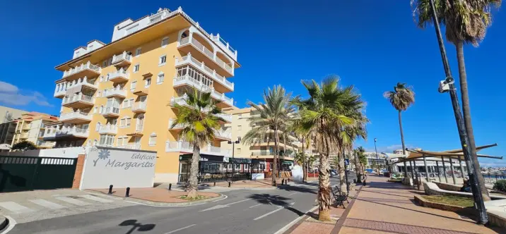 Venta de apartamento en planta media en Torreblanca 1