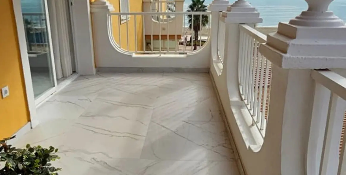 Venta de apartamento en planta media en Torreblanca 16