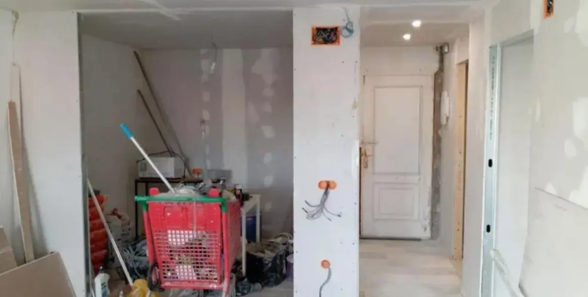 Venta de apartamento en planta media en Puerto Banús 4