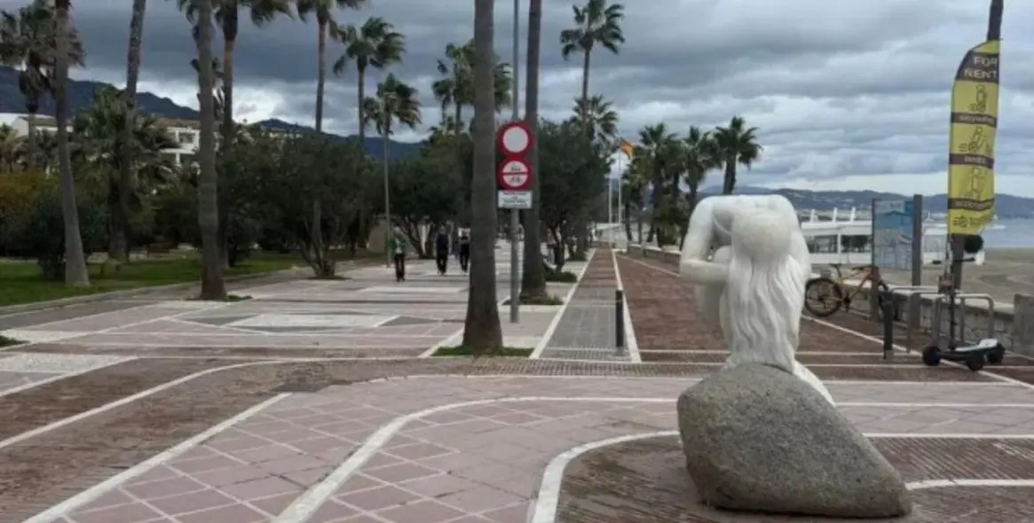 Venta de apartamento en planta media en Puerto Banús 9