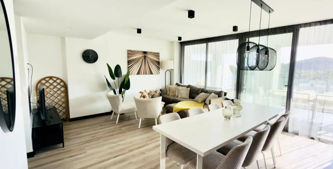 Venta de apartamento en planta media en Mijas Costa 5