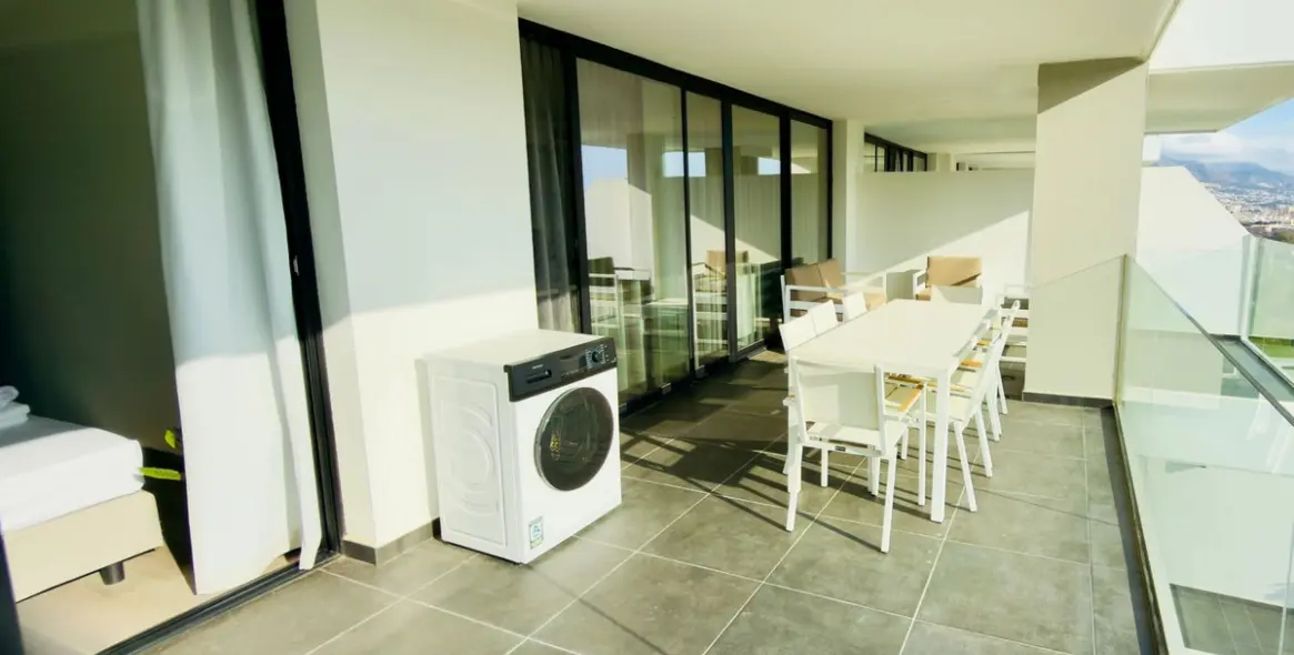 Venta de apartamento en planta media en Mijas Costa 11