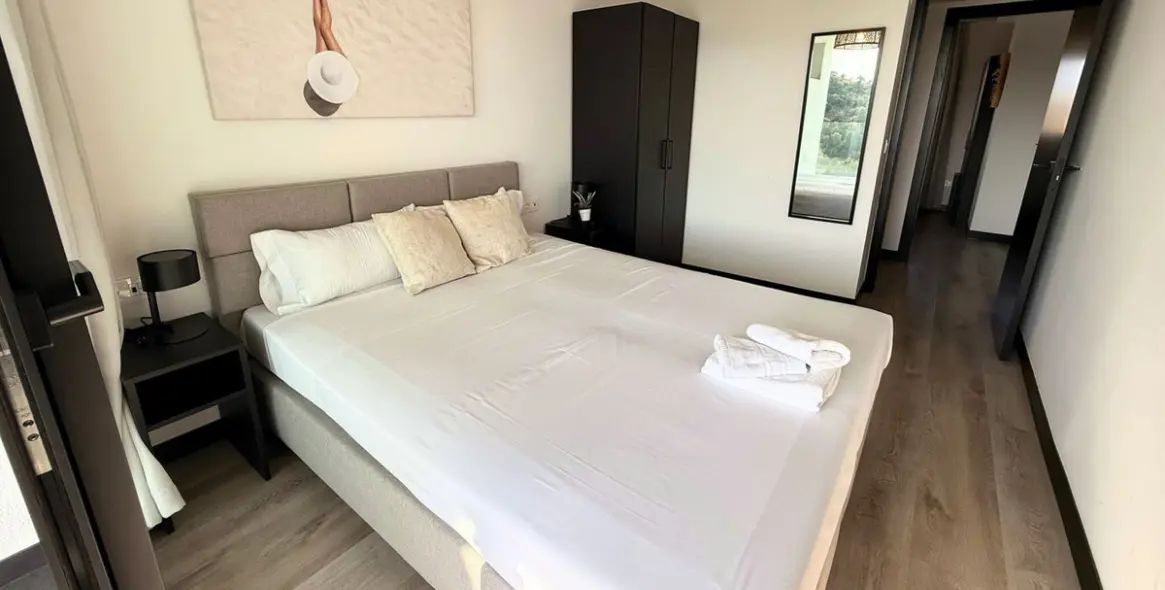 Venta de apartamento en planta media en Mijas Costa 16
