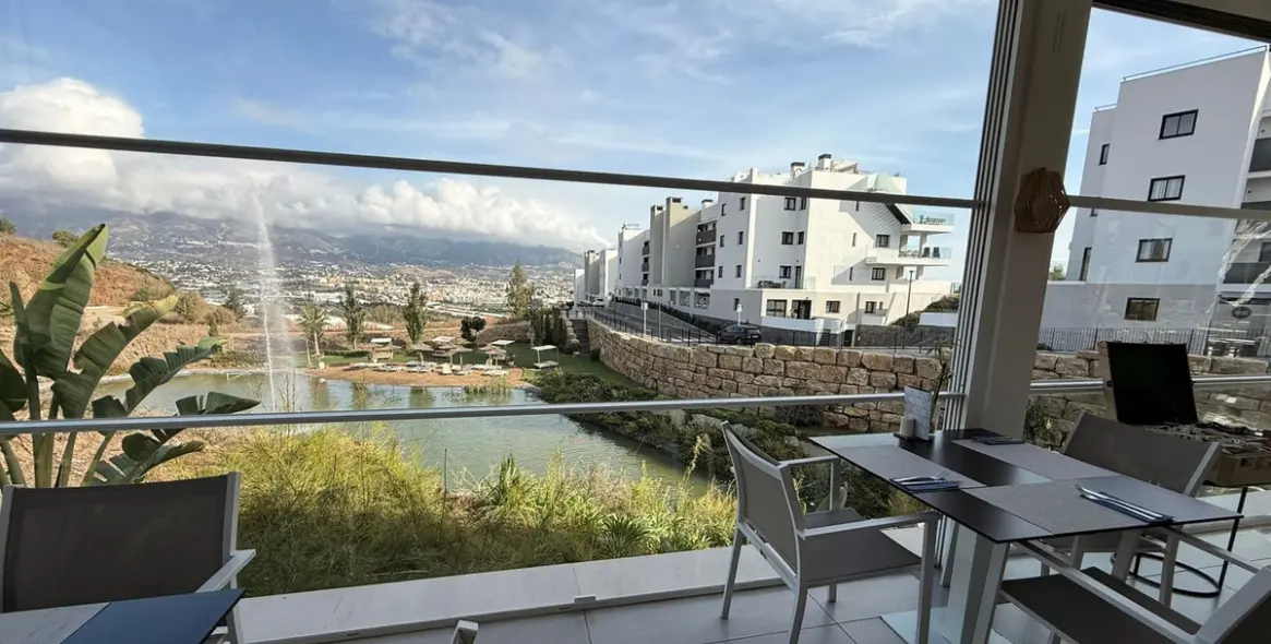 Sale of middle floor apartment in Mijas Costa 21
