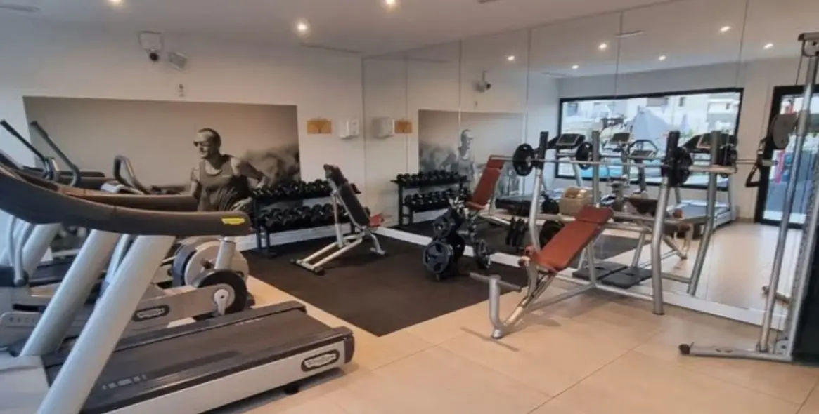 Sale of middle floor apartment in Mijas Costa 30