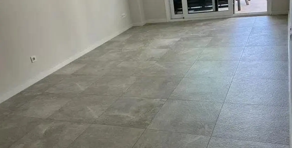 Venta de apartamento en planta media en Marbella 9