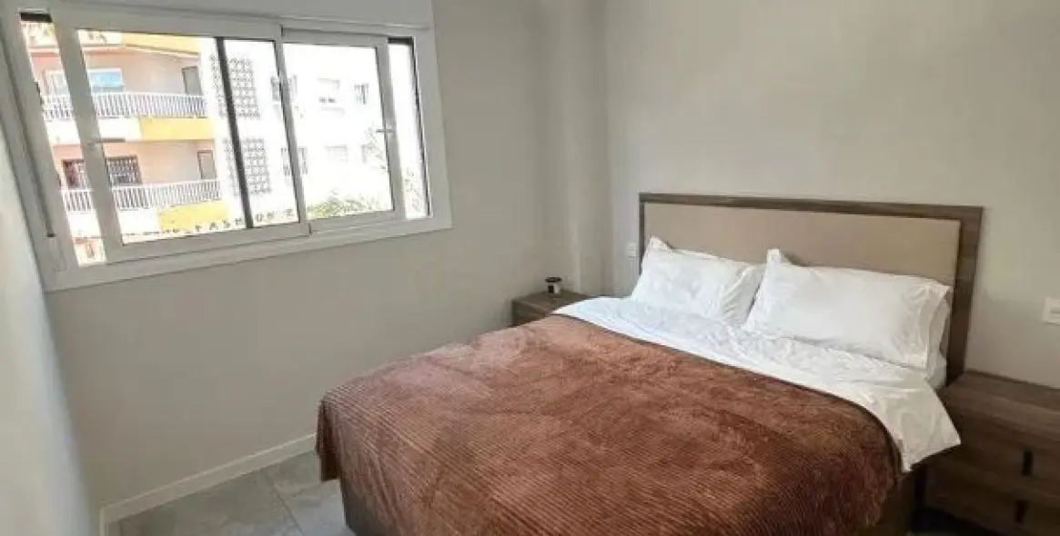 Venta de apartamento en planta media en Marbella 11