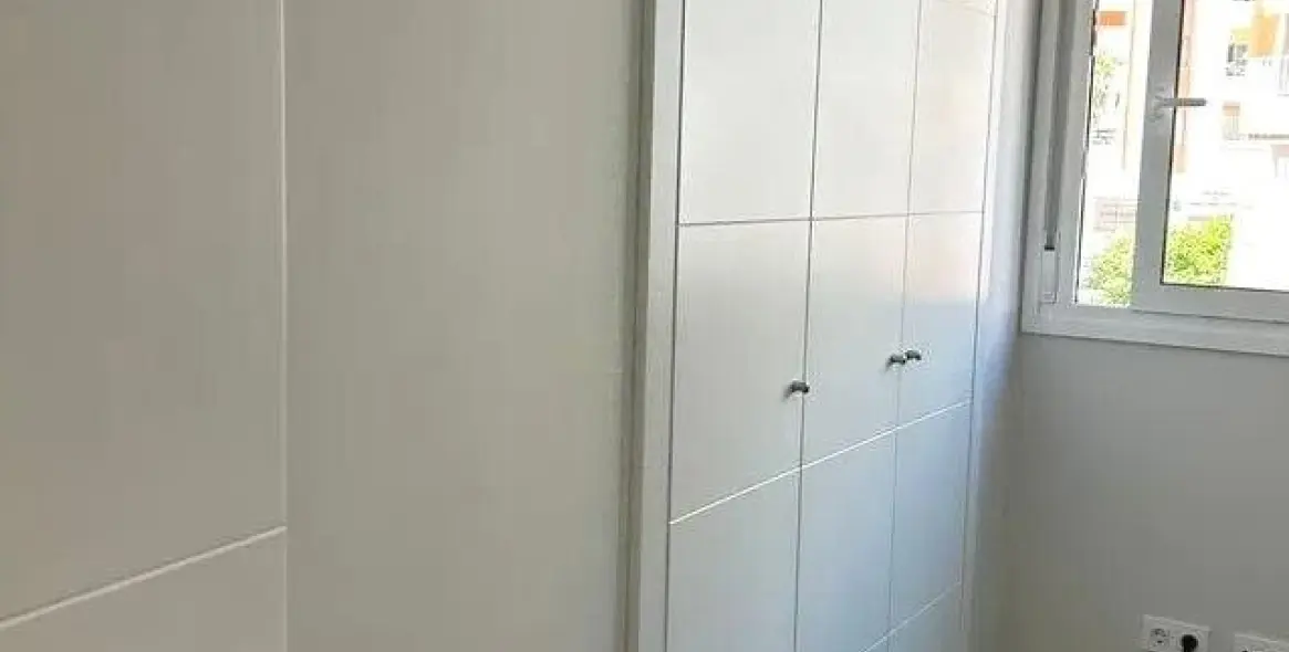 Venta de apartamento en planta media en Marbella 17