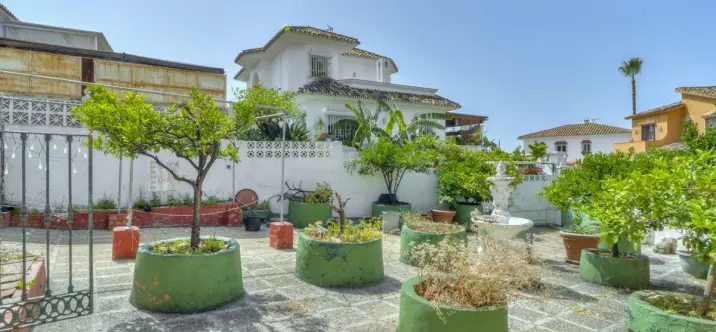 Venta de casa pareada en Marbella 0