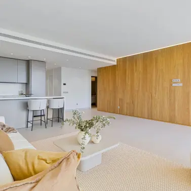 Sale of middle floor apartment in Fuengirola
