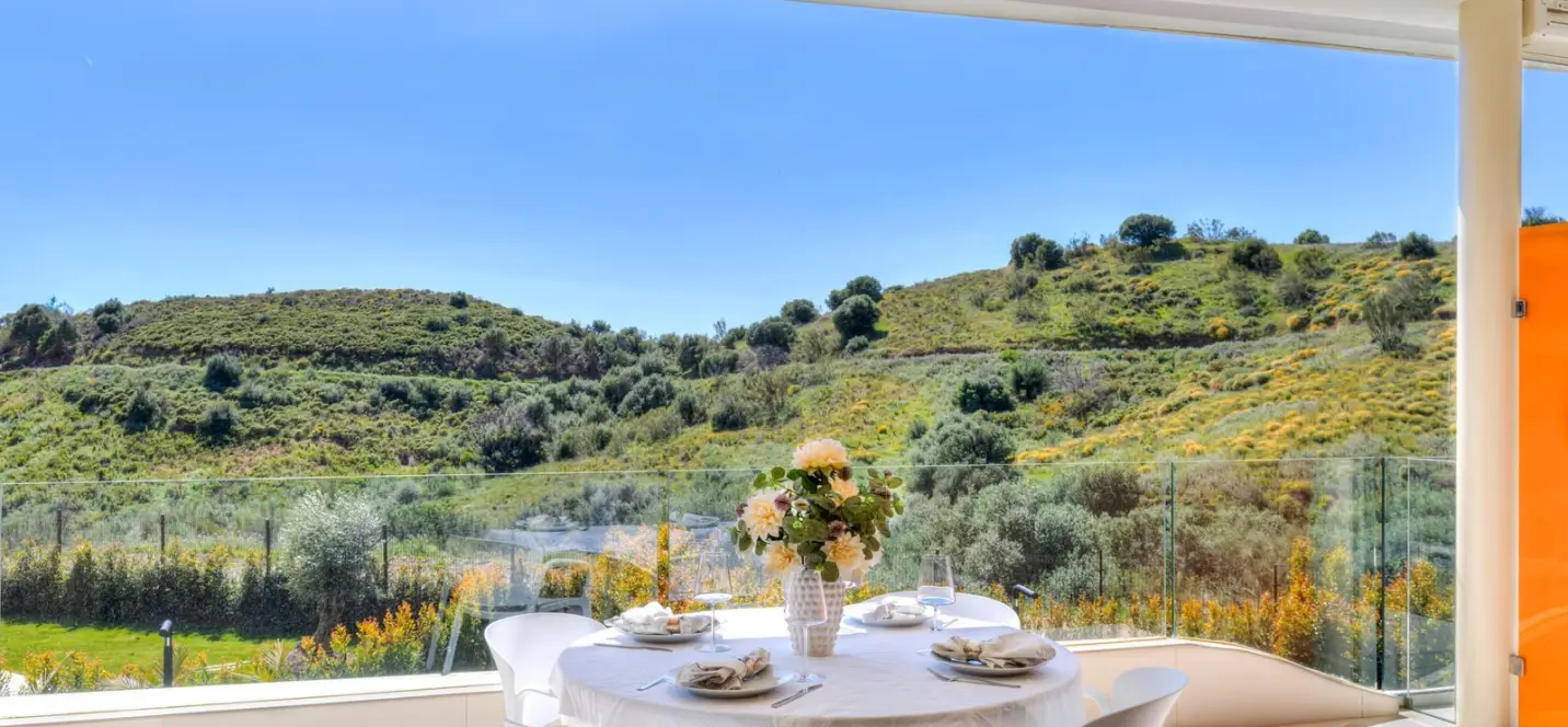 Продажа апартаментов на среднем этаже в Fuengirola 0