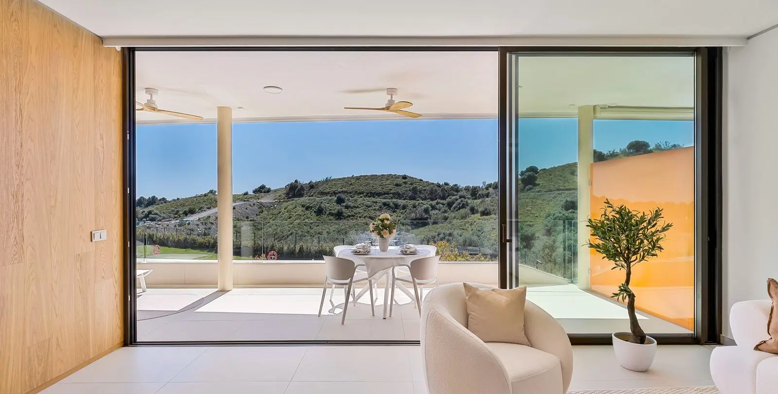 Venta de apartamento en planta media en Fuengirola 5