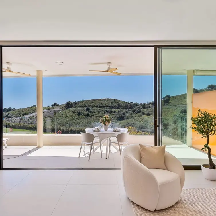 Продажа апартаментов на среднем этаже в Fuengirola