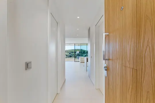 Image 6 thumb