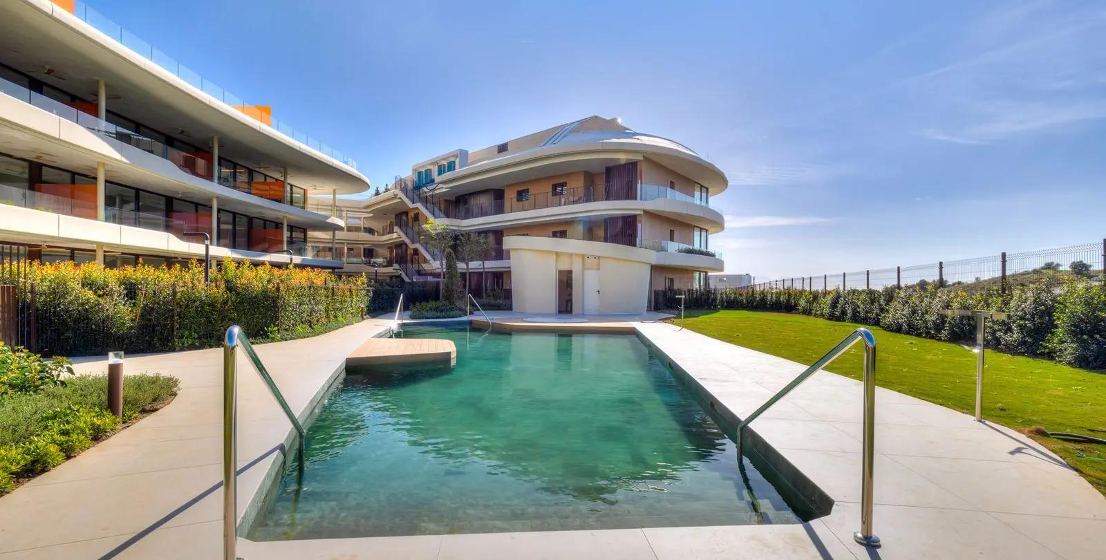 Venta de apartamento en planta media en Fuengirola 31