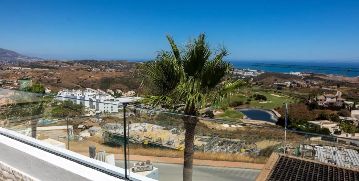 Venta de ático dúplex en Mijas 7