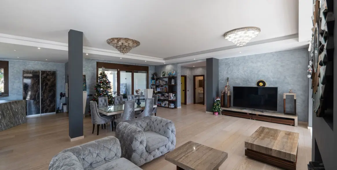 Alquiler a largo plazo de villa independiente en San Pedro de Alcántara 1