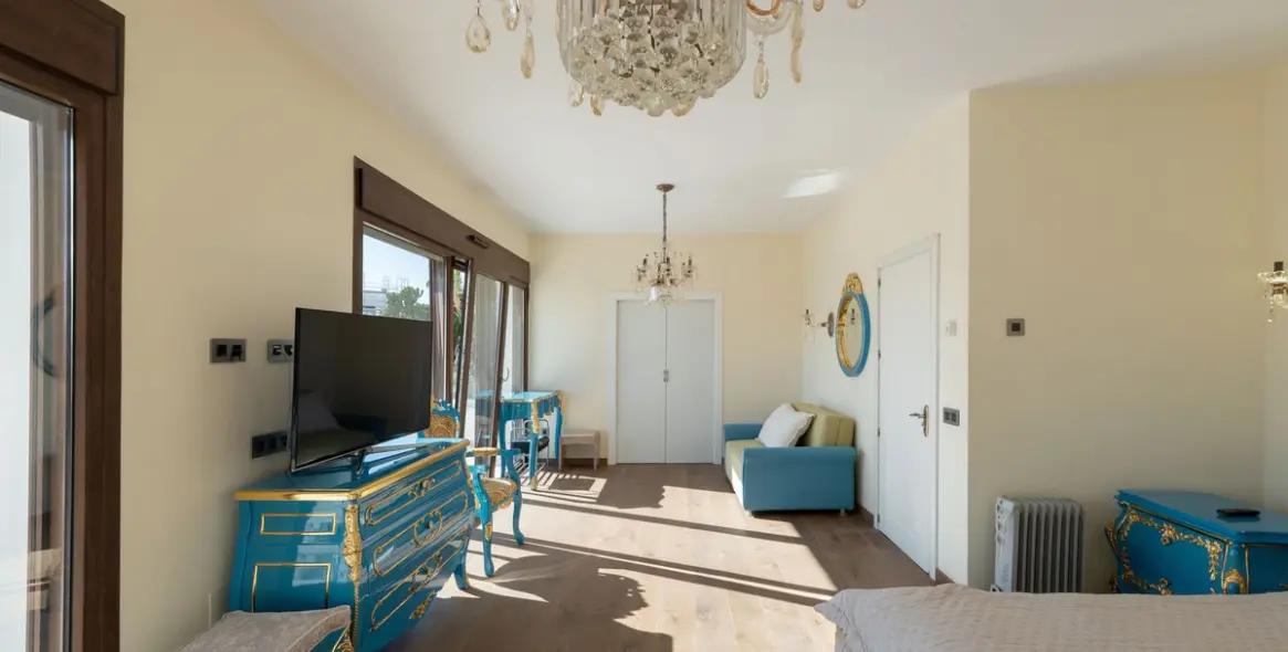 Alquiler a largo plazo de villa independiente en San Pedro de Alcántara 20