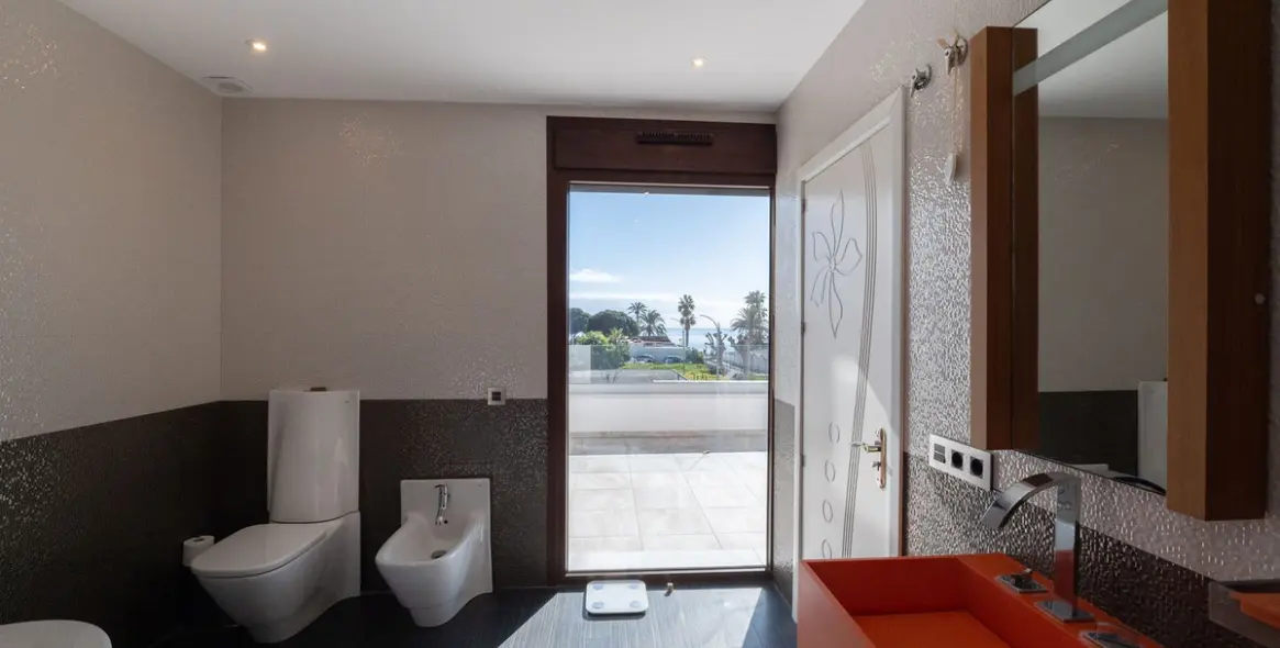 Alquiler a largo plazo de villa independiente en San Pedro de Alcántara 25