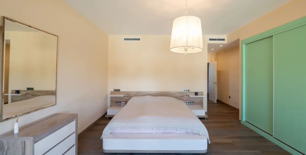 Alquiler a largo plazo de villa independiente en San Pedro de Alcántara 30