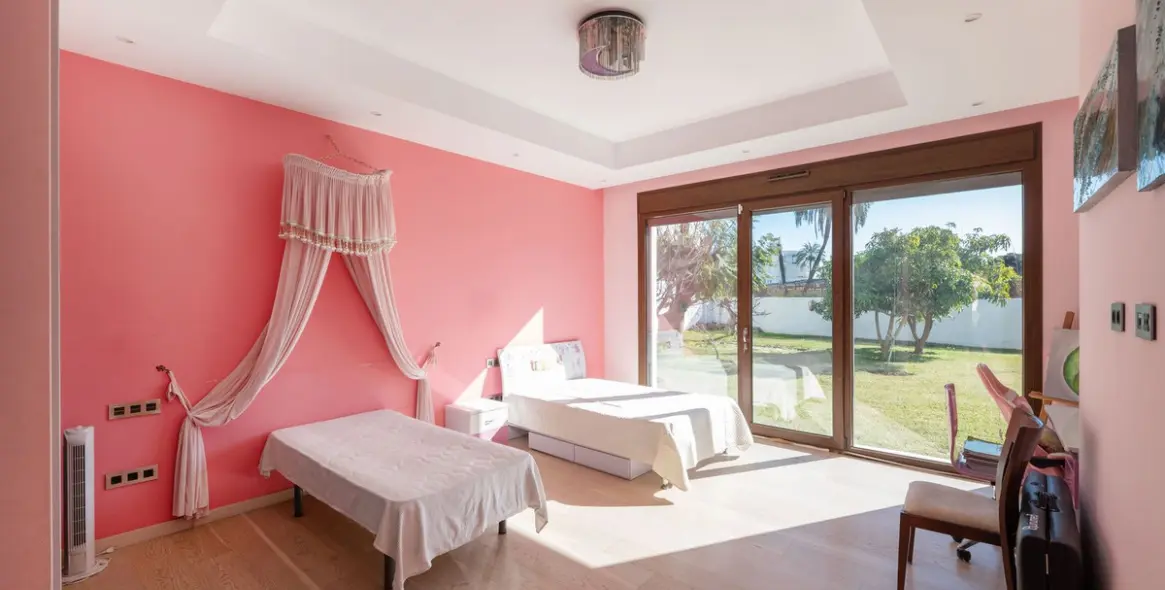 Alquiler a largo plazo de villa independiente en San Pedro de Alcántara 34