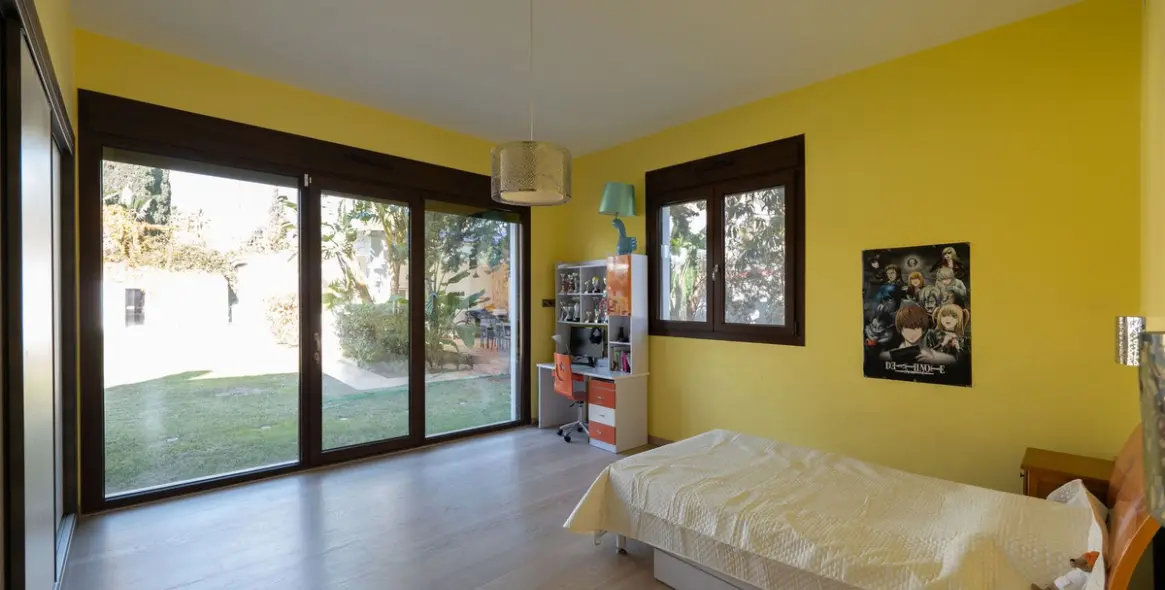 Alquiler a largo plazo de villa independiente en San Pedro de Alcántara 40