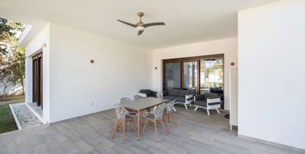 Alquiler a largo plazo de villa independiente en San Pedro de Alcántara 47