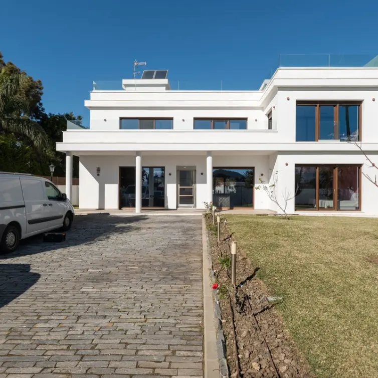 Краткосрочная аренда  отдельно стоящей виллы в San Pedro de Alcántara