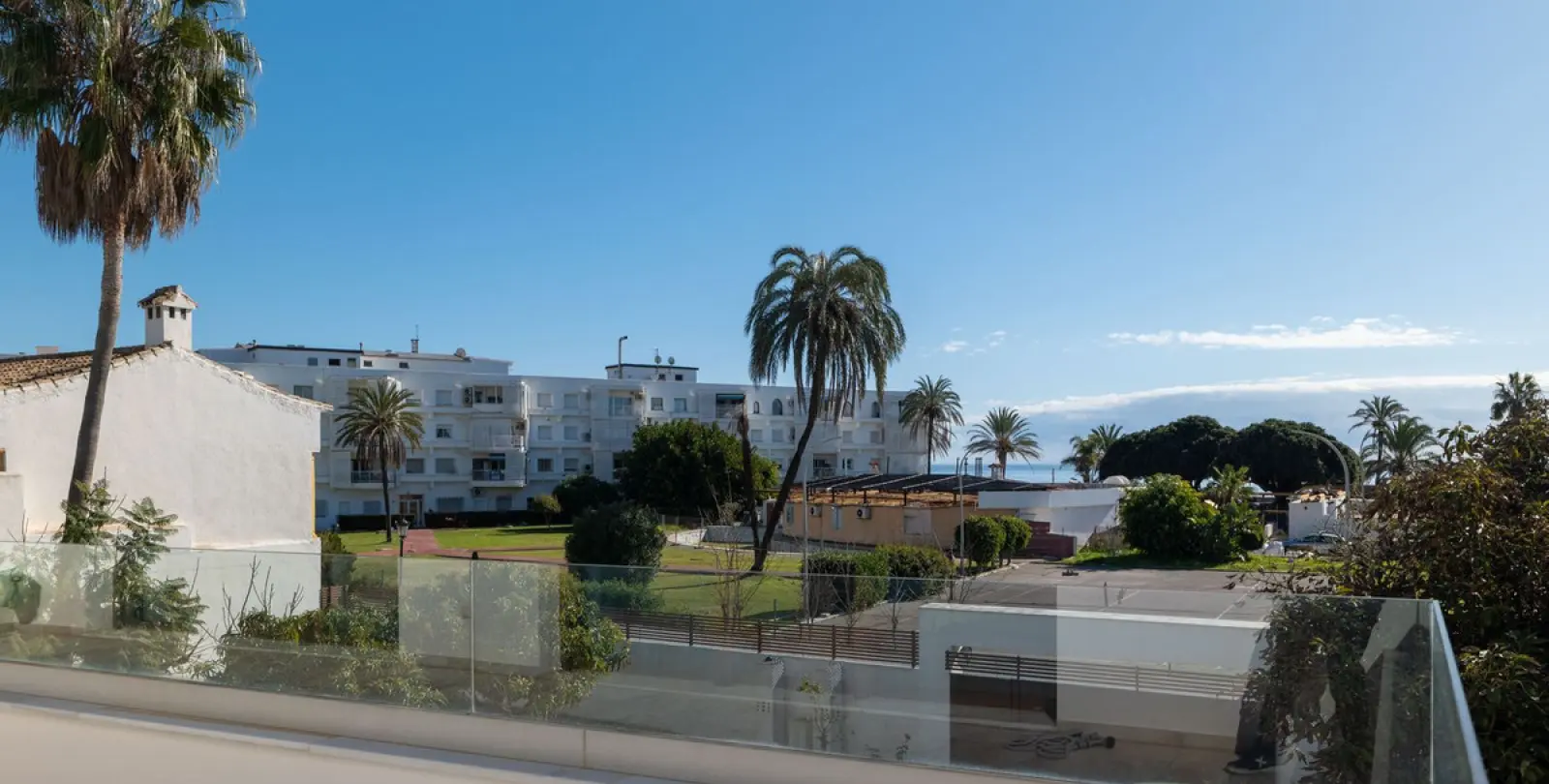 Краткосрочная аренда  отдельно стоящей виллы в San Pedro de Alcántara 17