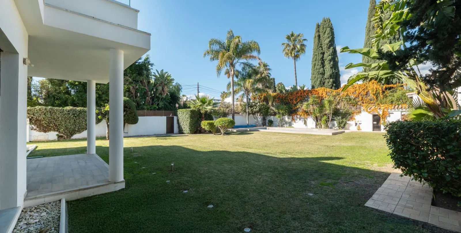 Краткосрочная аренда  отдельно стоящей виллы в San Pedro de Alcántara 49
