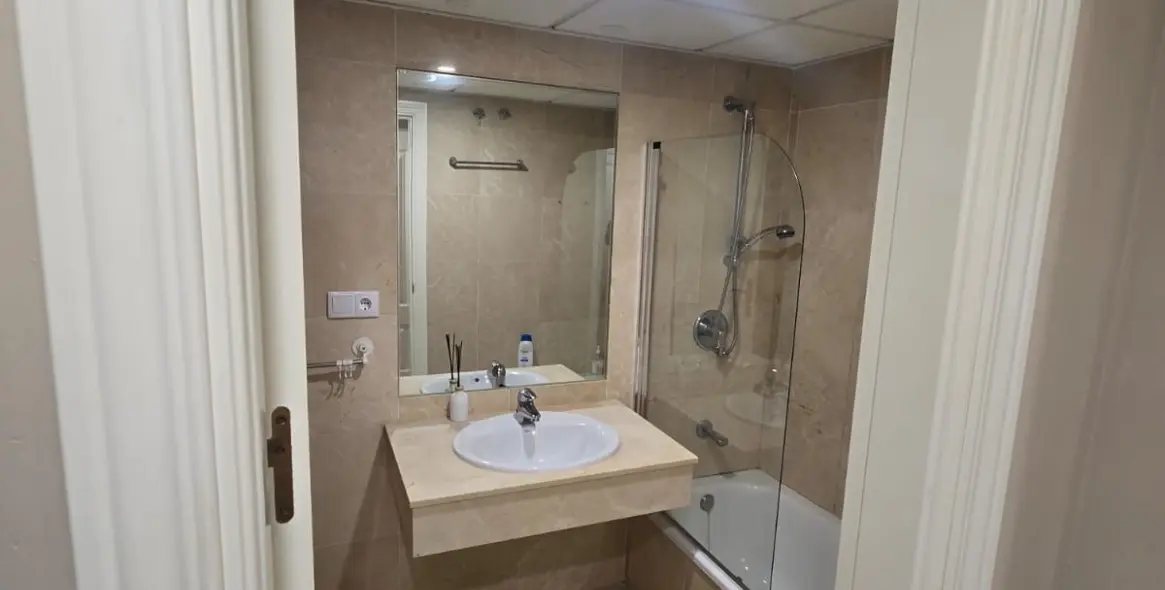 Долгосрочная аренда апартаментов на первом этаже в Marbella 7