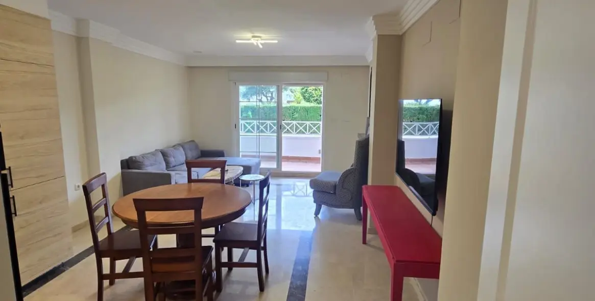 Долгосрочная аренда апартаментов на первом этаже в Marbella 15