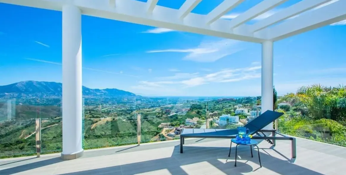 Short-term rent of detached villa in La Mairena 22