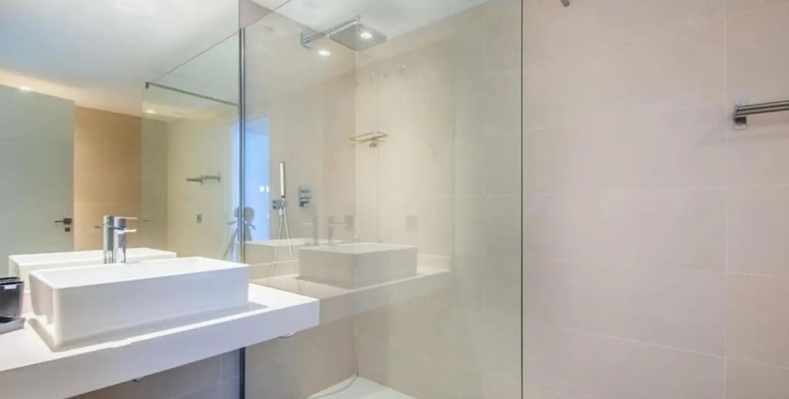 Short-term rent of detached villa in La Mairena 31