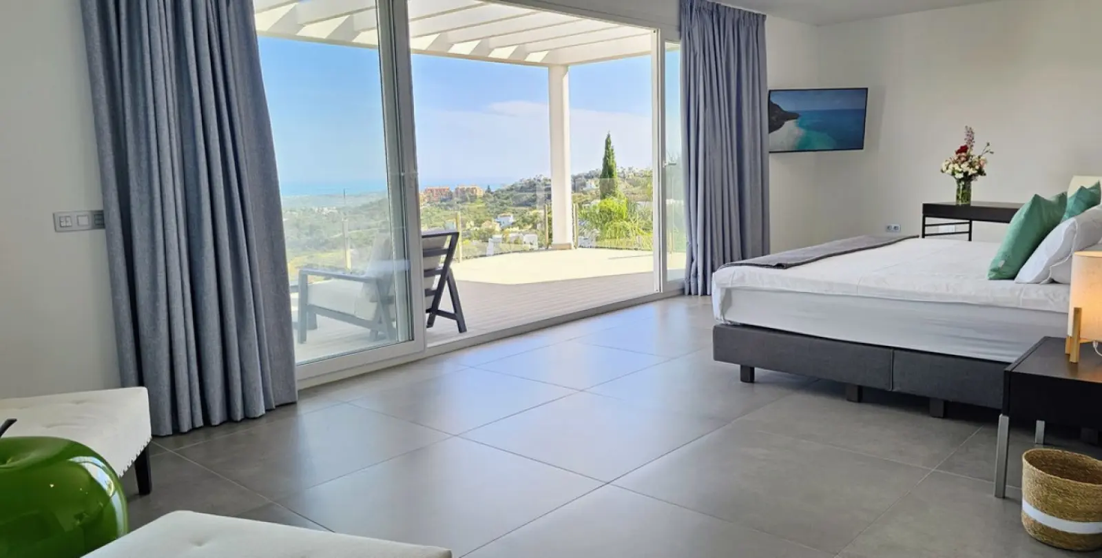 Short-term rent of detached villa in La Mairena 41