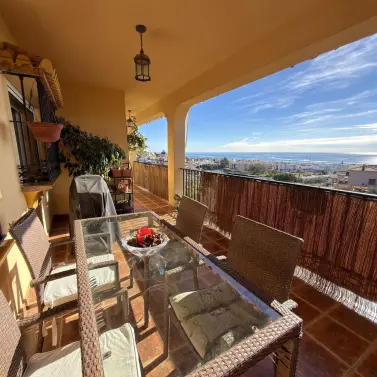 Venta de villa independiente en Rincón de la Victoria