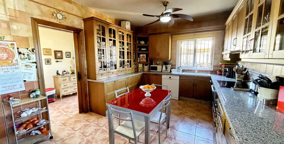 Venta de villa independiente en Rincón de la Victoria 5