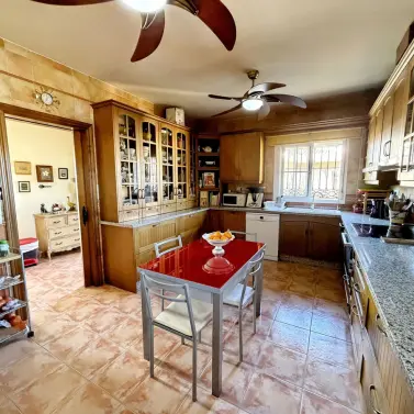 Venta de villa independiente en Rincón de la Victoria